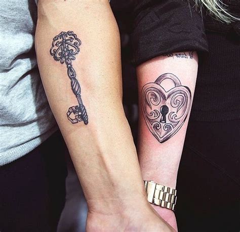 tatouage pour un couple|tatouage couple : les plus beaux modèles à faire à deux